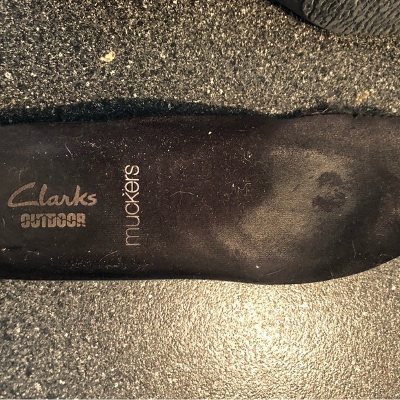 Clarks Outdoor Muckers size  9.5 Black - Picture 5 of 13